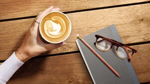 Cappucino dans une tasse