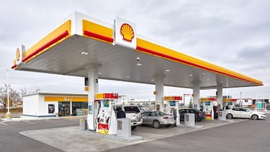 Station-service Shell en journée