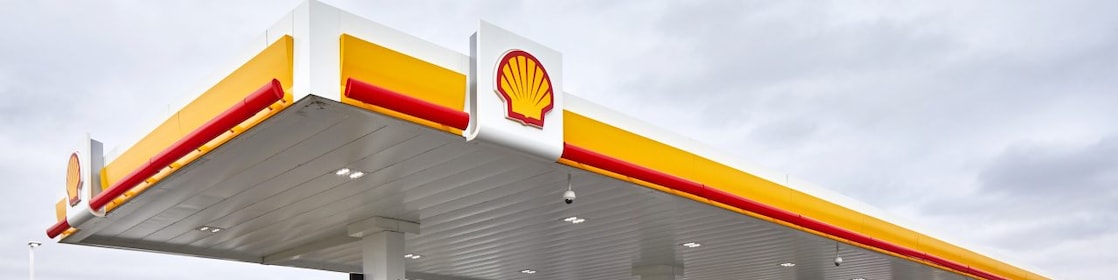Station-service Shell en journée