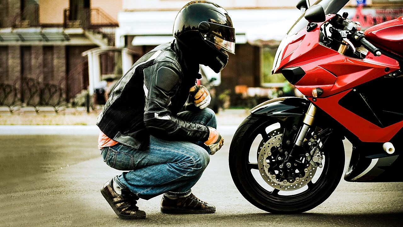 7 choses à vérifier avant de prendre la route sur une moto