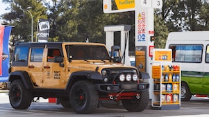 Un îlot ​carburant voiture