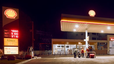 La station Shell Anosibe la nuit